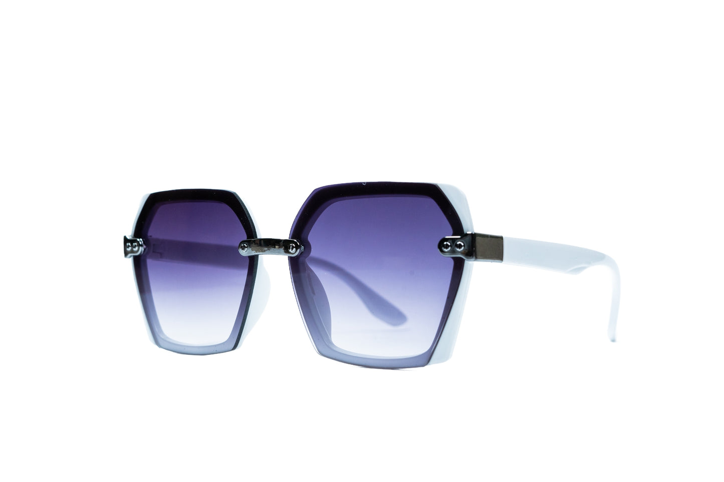 168. Celebrity stylish sunglasses UV400 Retina protected cooling glass