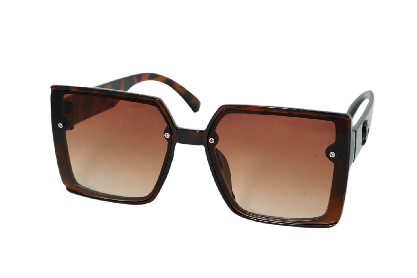 22. Celebrity sunglasses UV400 Retina protected cooling glass