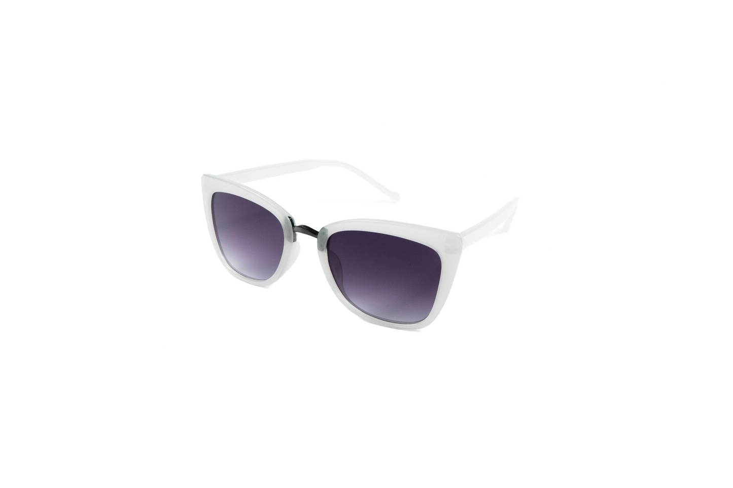 Q144d. Celebrity sunglasses UV400 Retina protected cooling glass