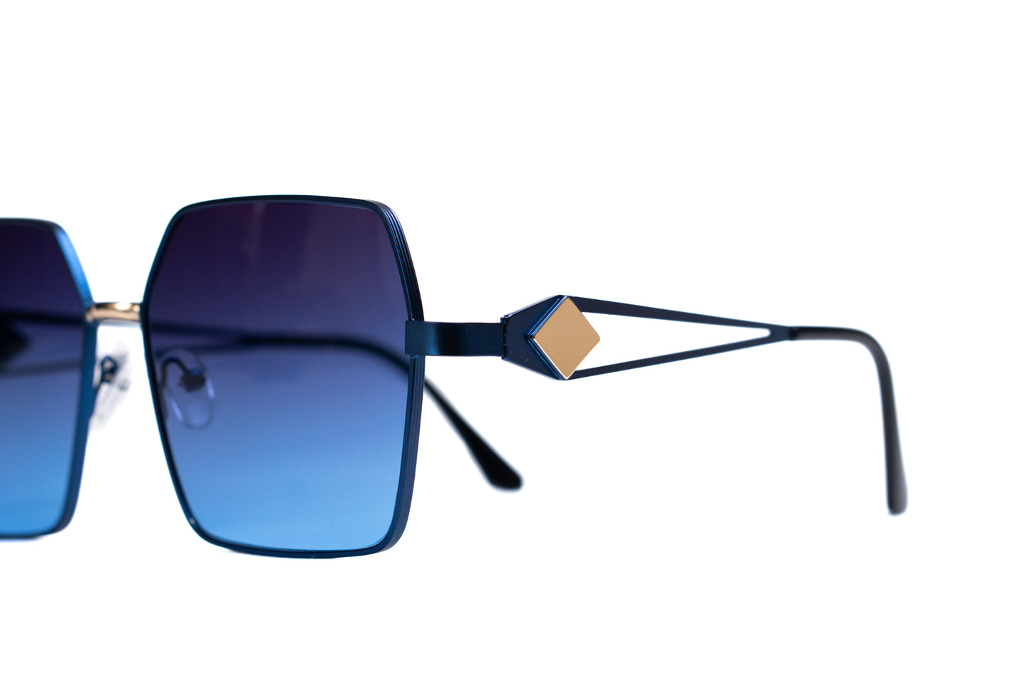 532.Blue Metal Luxury celebrity UV400 Retina protected colling glass