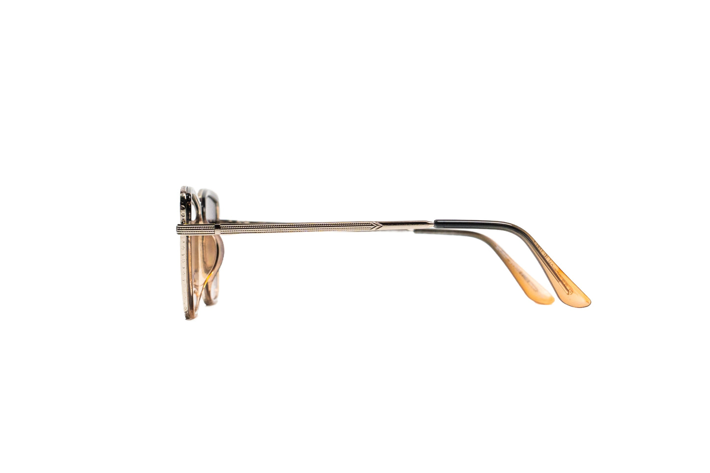 820. Exclusive metal sunglass UV400 Retina protected cooling glass