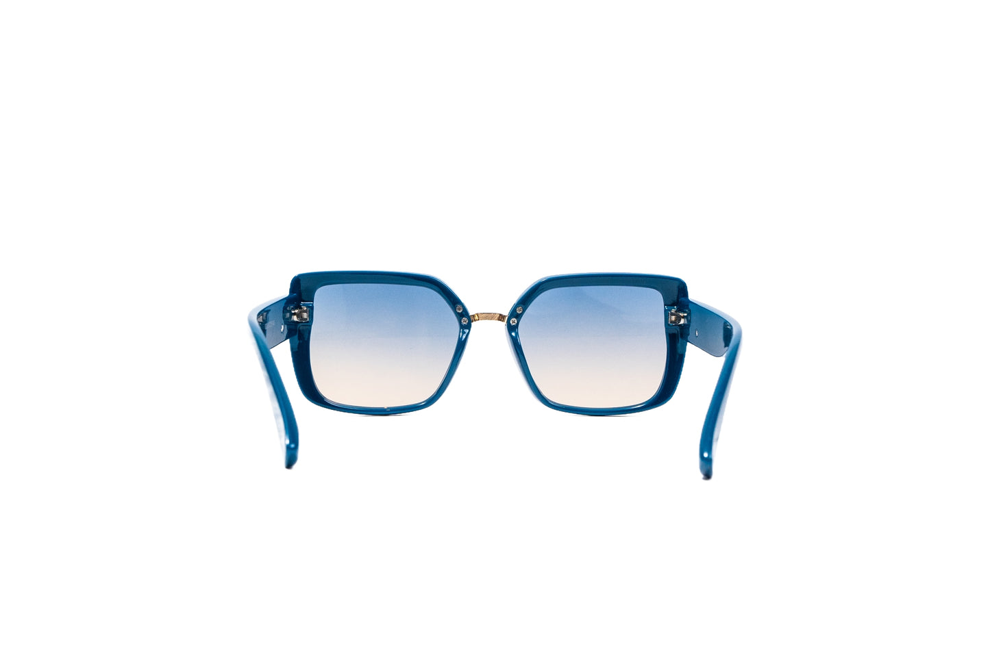 Q102d. Premium sunglass UV400 Retina protected cooling glass