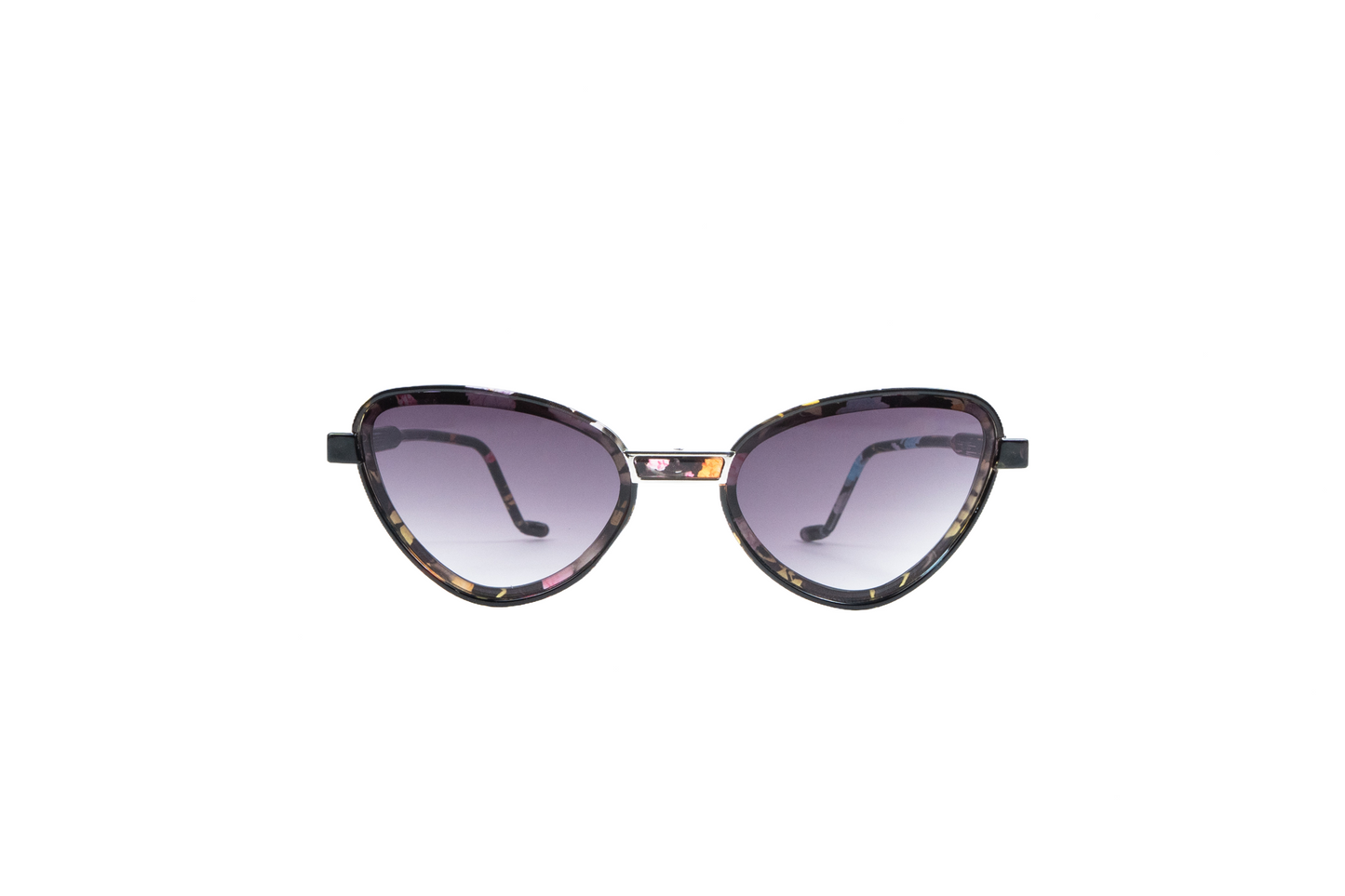 Q25D. Celebrity sunglasses UV400 Retina protected cooling glass
