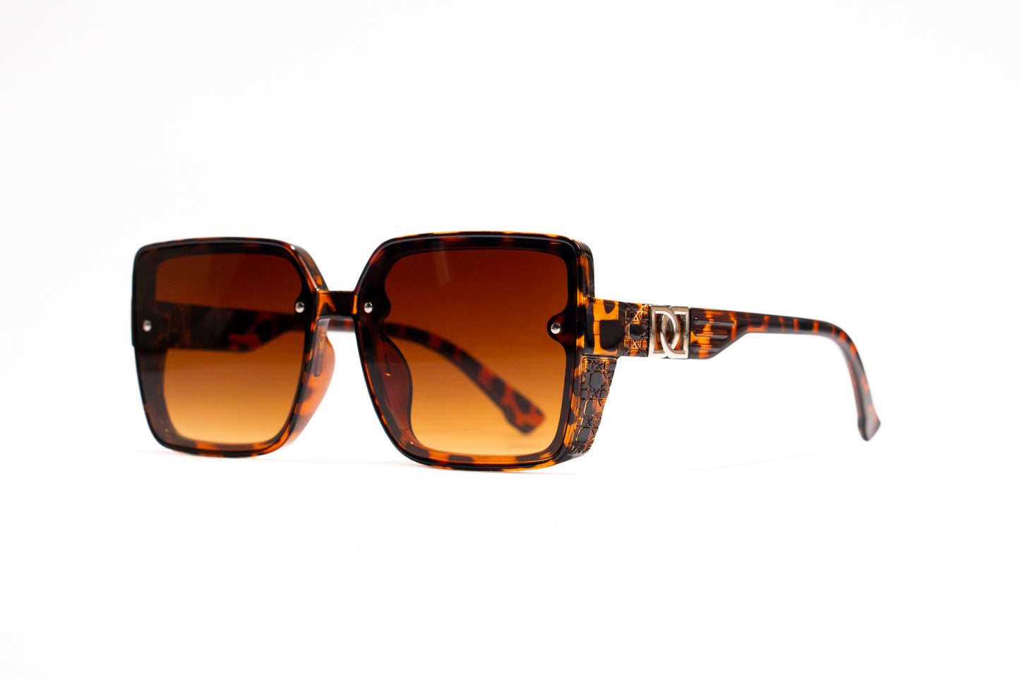 639. Celebrity sunglasses UV400 Retina protected cooling glass