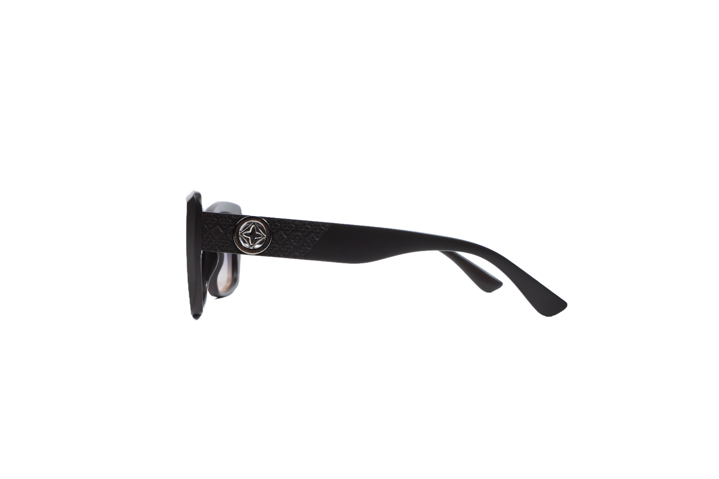 Q140A. Celebrity sunglasses UV400 Retina protected cooling glass