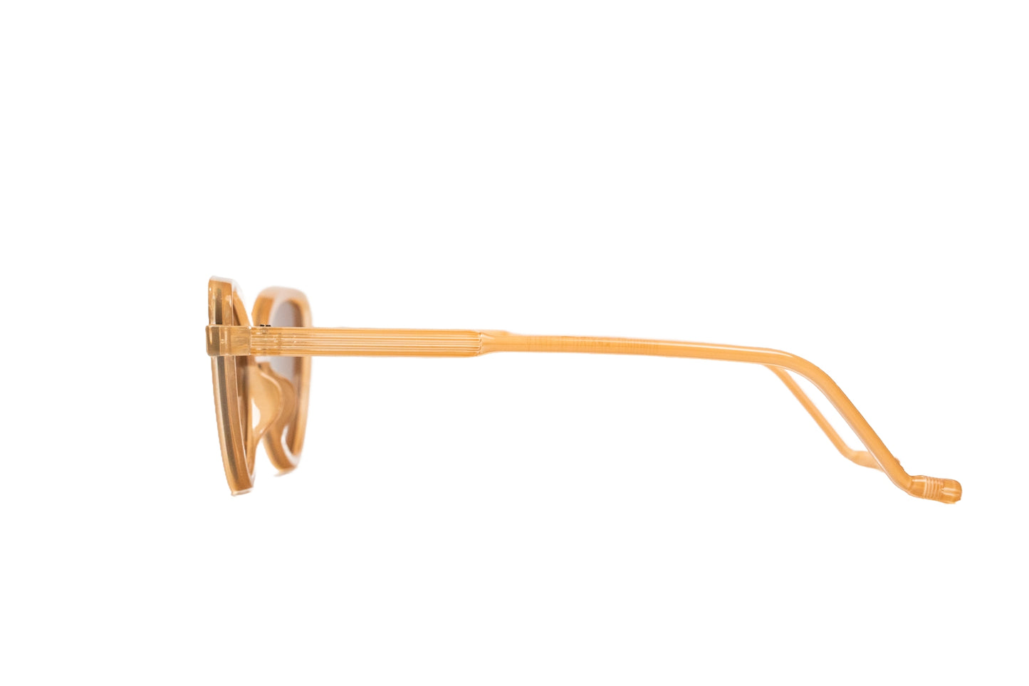 826. Celebrity stylish sunglasses UV400 Retina protected cooling glass