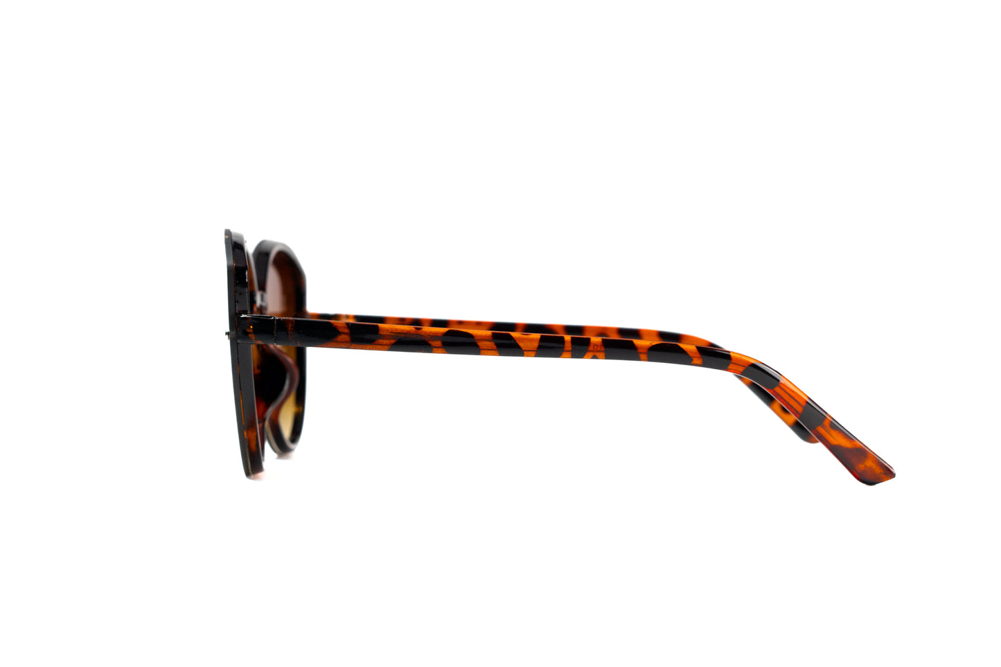 43. Celebrity sunglasses UV400 Retina protected cooling glass