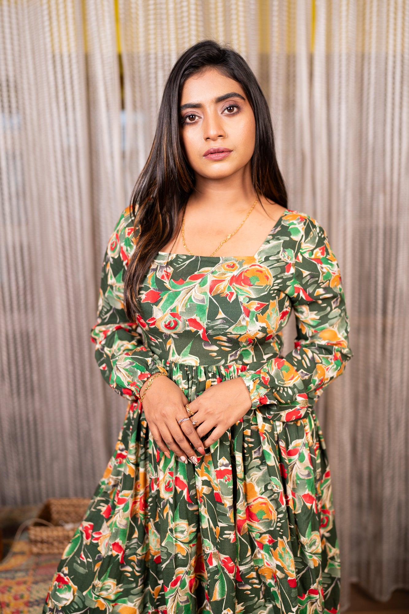 Hyrr square neck munmum gown Green