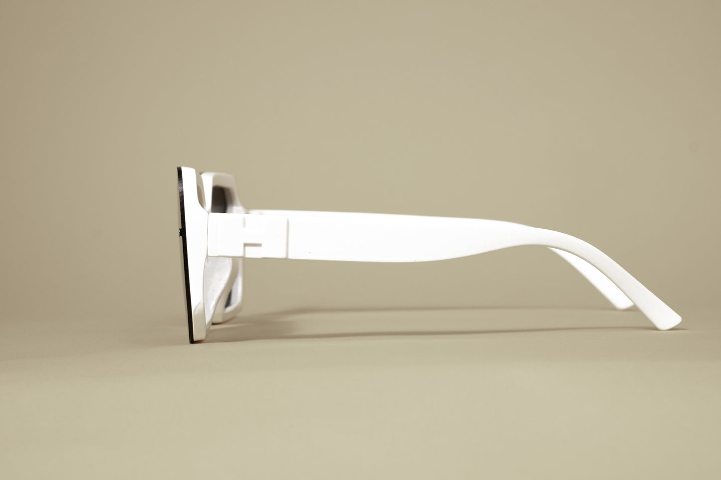 454. Celebrity sunglasses UV400 Retina protected cooling glass