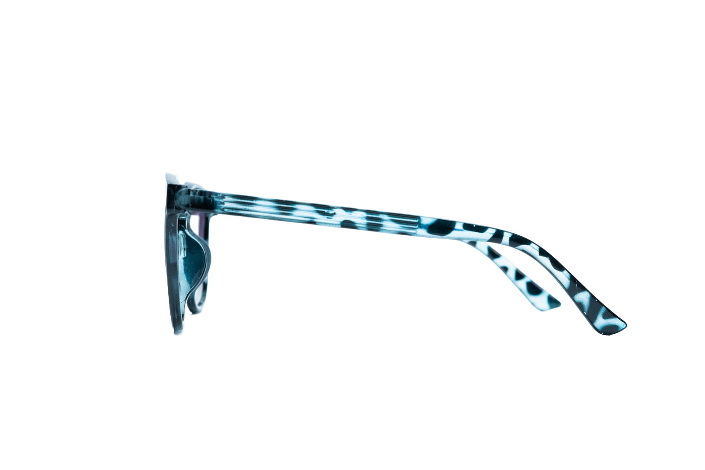 19. Celebrity stylish sunglasses UV400 Retina protected cooling glass