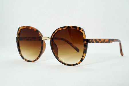 9. Celebrity sunglasses UV400 Retina protected cooling glass