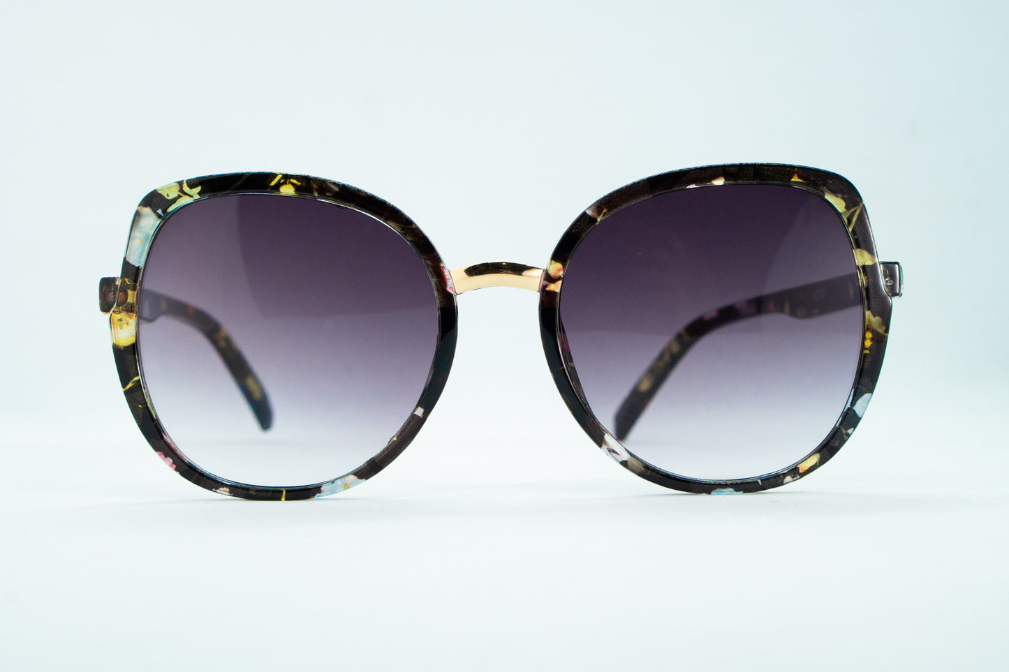 7. Celebrity sunglasses UV400 Retina protected cooling glass