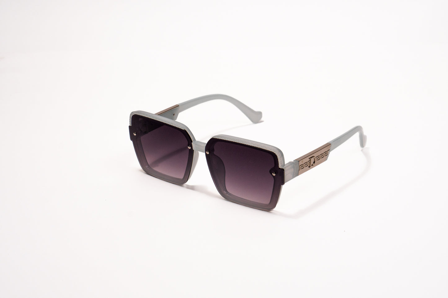 521.Square white Celebrity UV400 Retina protected cooling glass