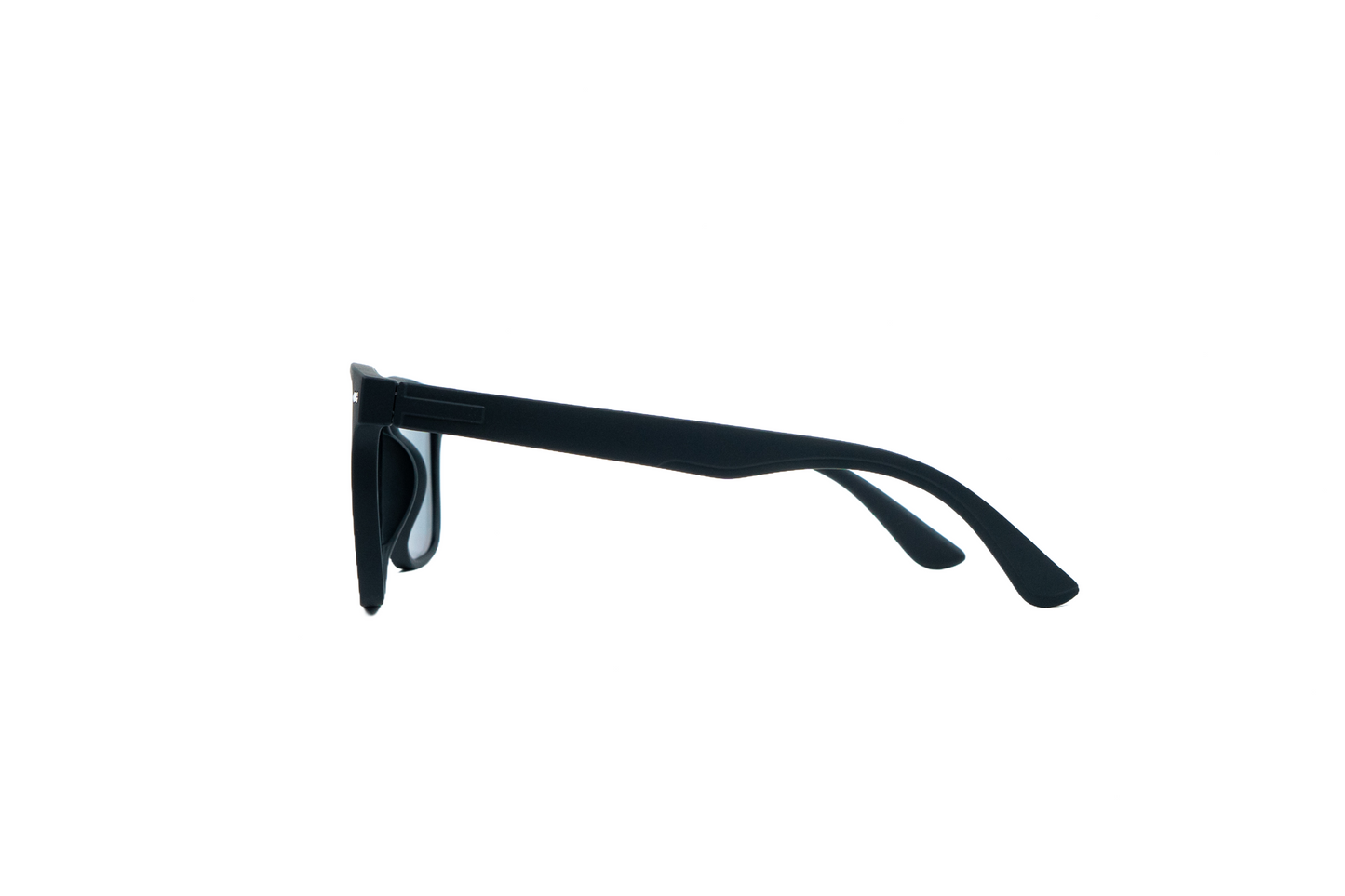 K23c. Men’s Celebrity sunglass UV400 Retina protected cooling glass