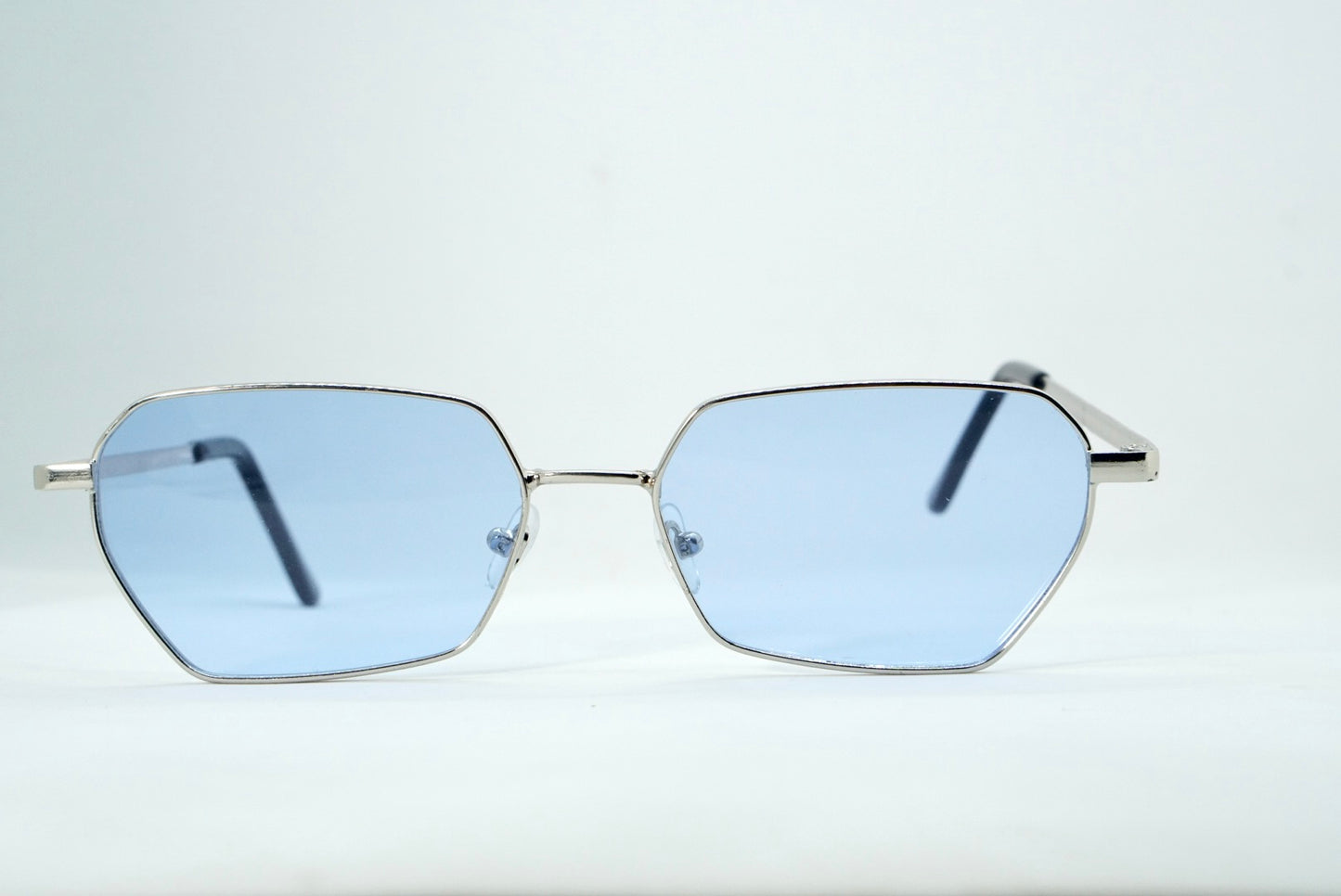 225. Trendy Metal Sunglasses with UV400 Retina Protection & Cooling Shield