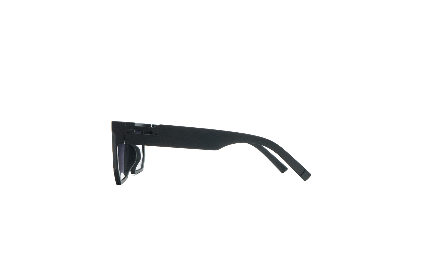 K143d. Men’s Celebrity sunglass UV400 Retina protected cooling glass