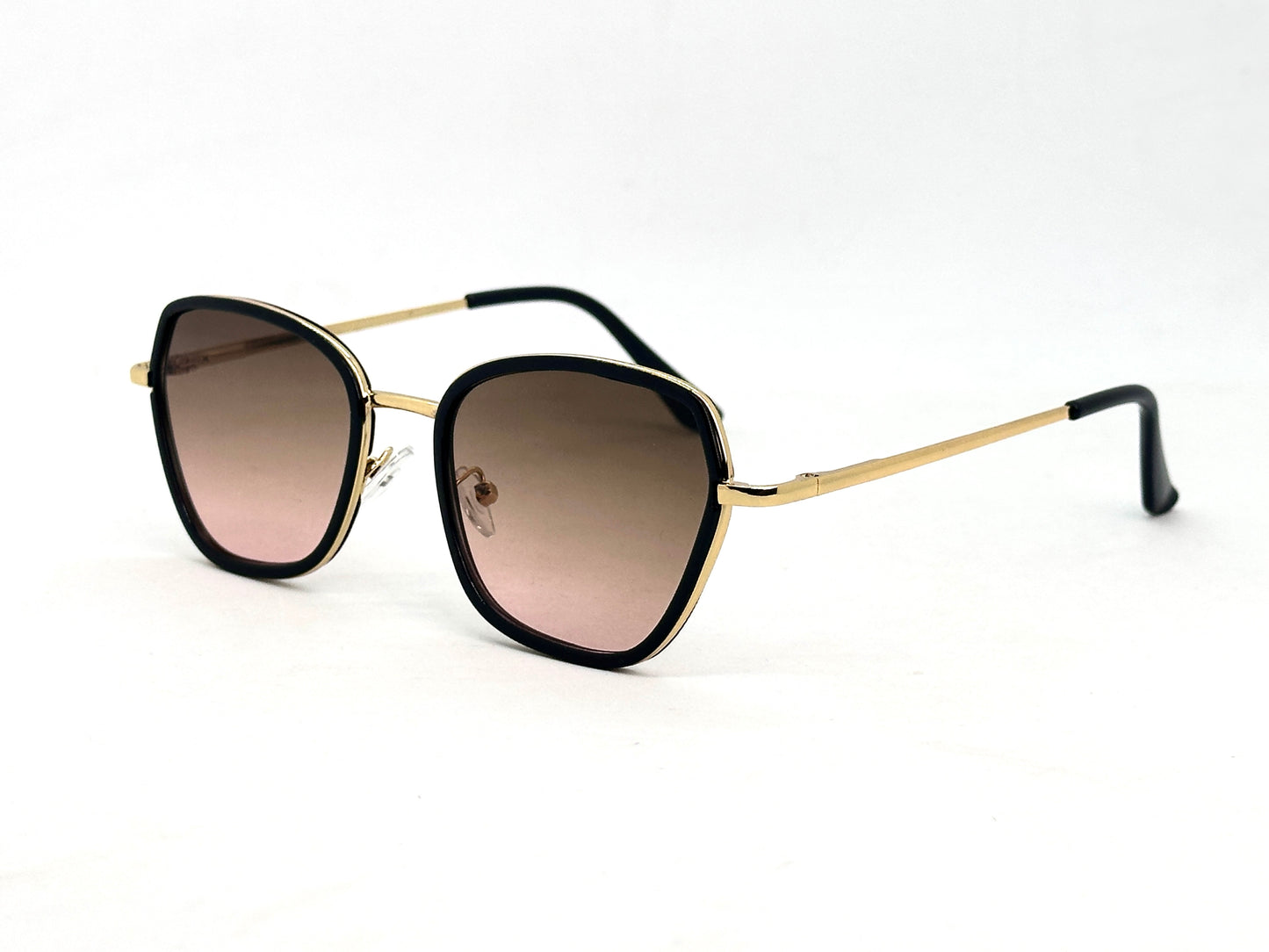 19.Celebrity glass UV400 Retina protected colling glass 8 April