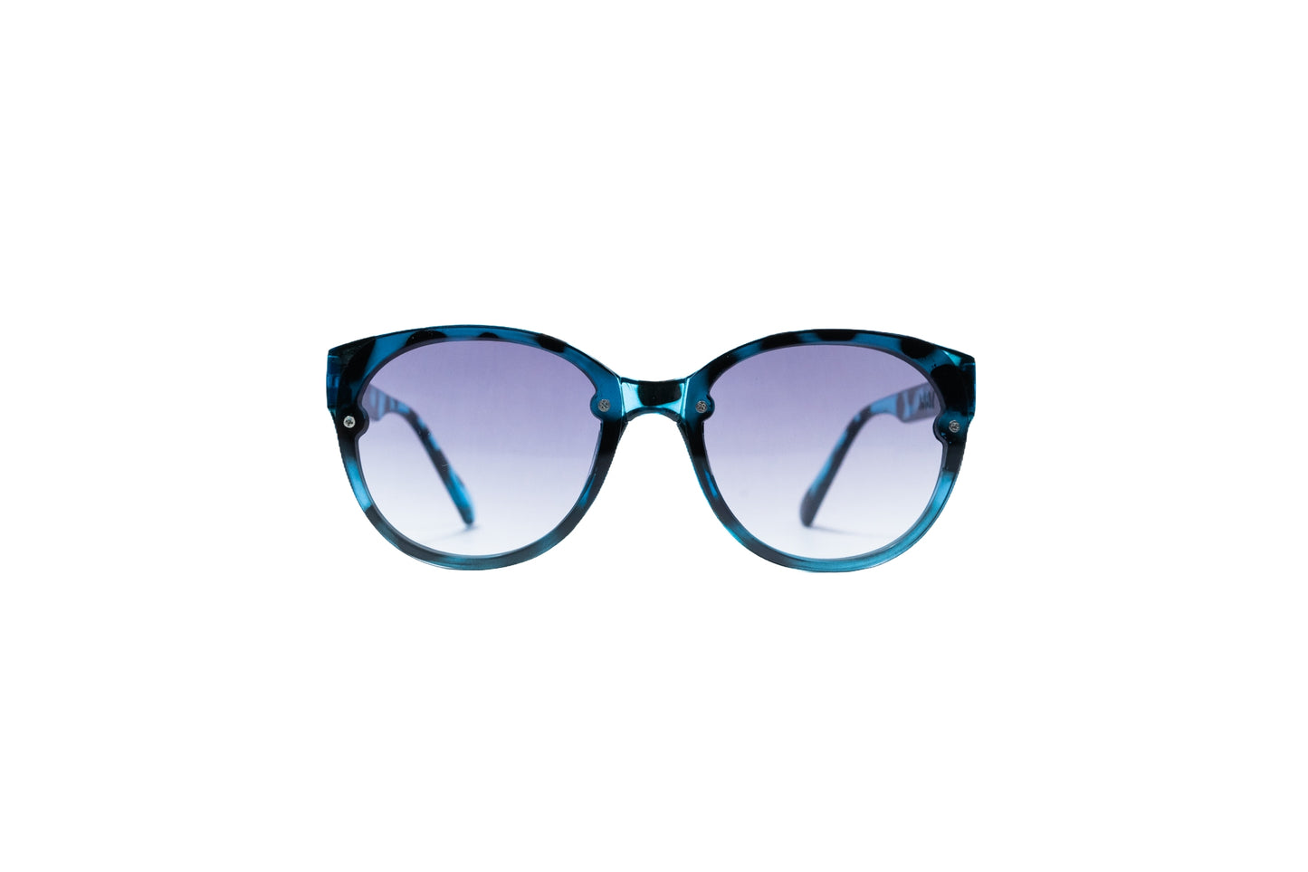 997. Celebrity stylish sunglasses UV400 Retina protected cooling glass