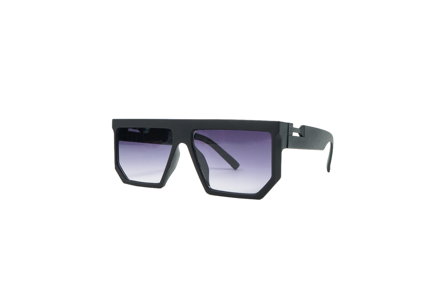K143d. Men’s Celebrity sunglass UV400 Retina protected cooling glass