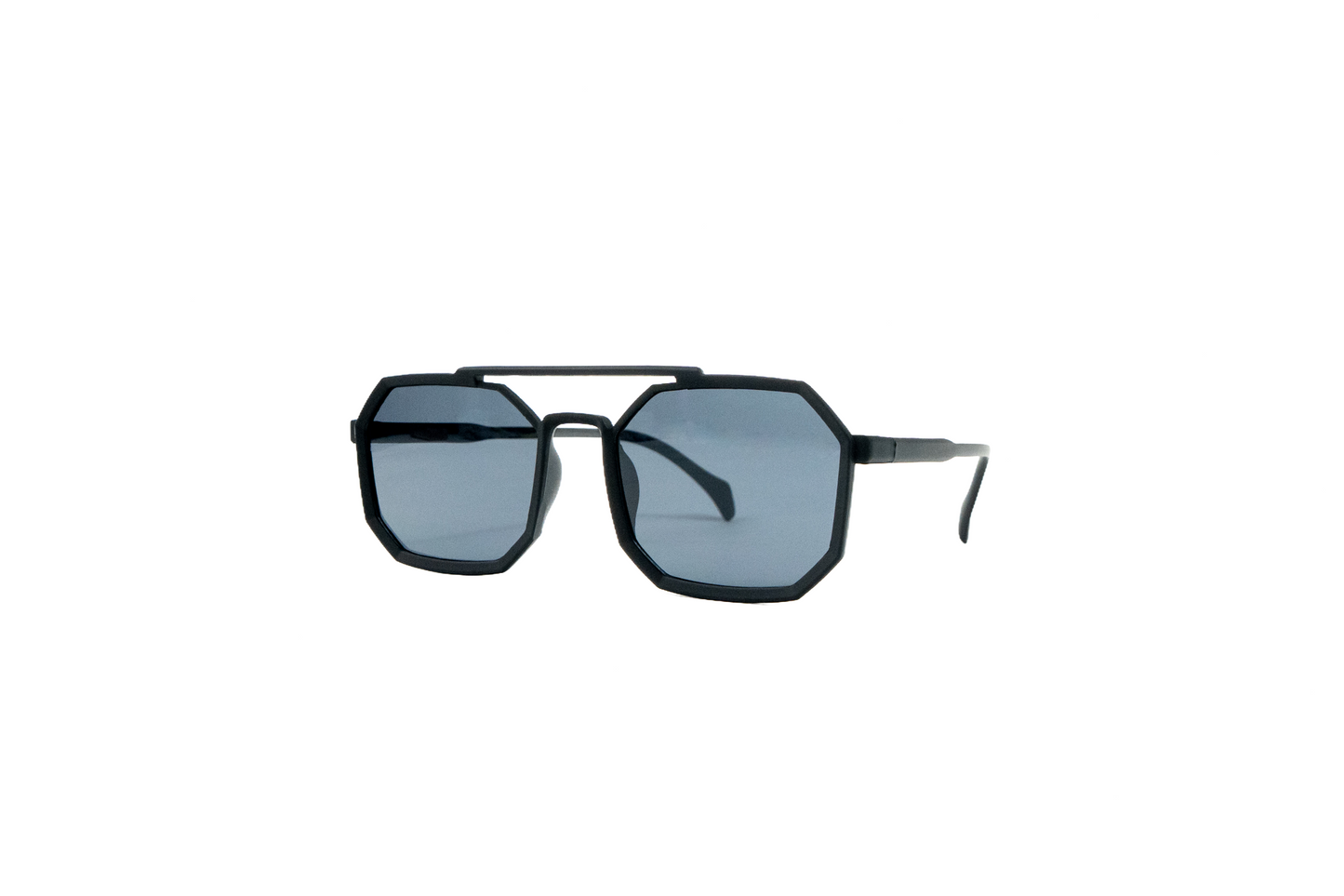 K145d. Men’s Celebrity sunglass UV400 Retina protected cooling glass