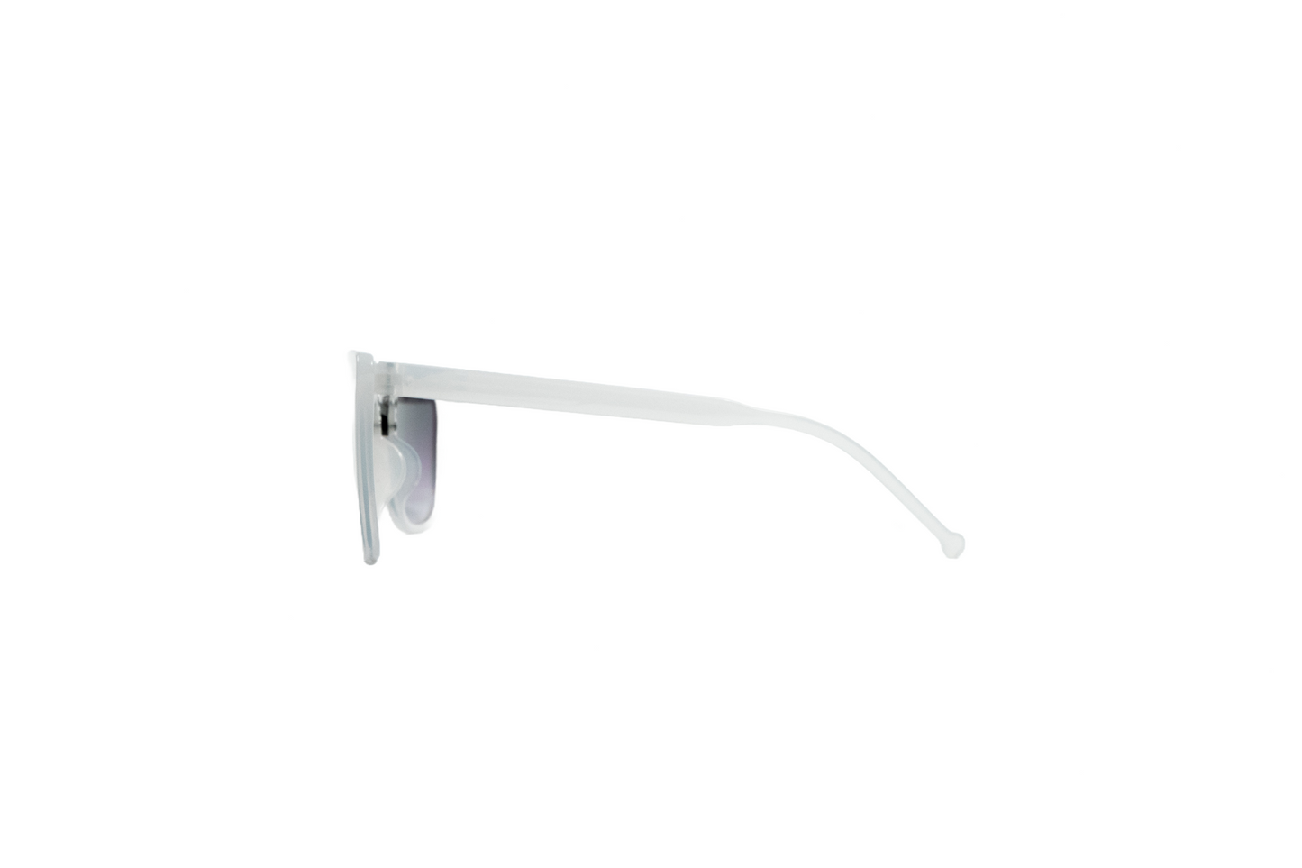 Q144d. Celebrity sunglasses UV400 Retina protected cooling glass