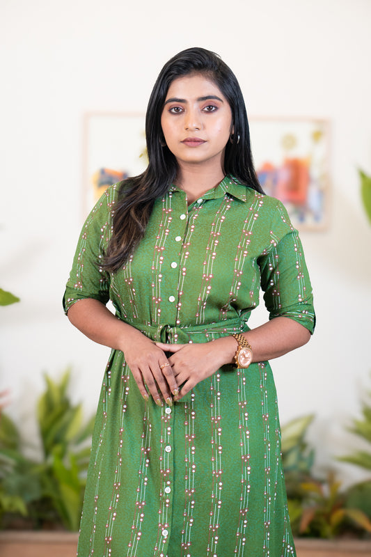 Hyrr Star Dress front open shirt collar Pesta green