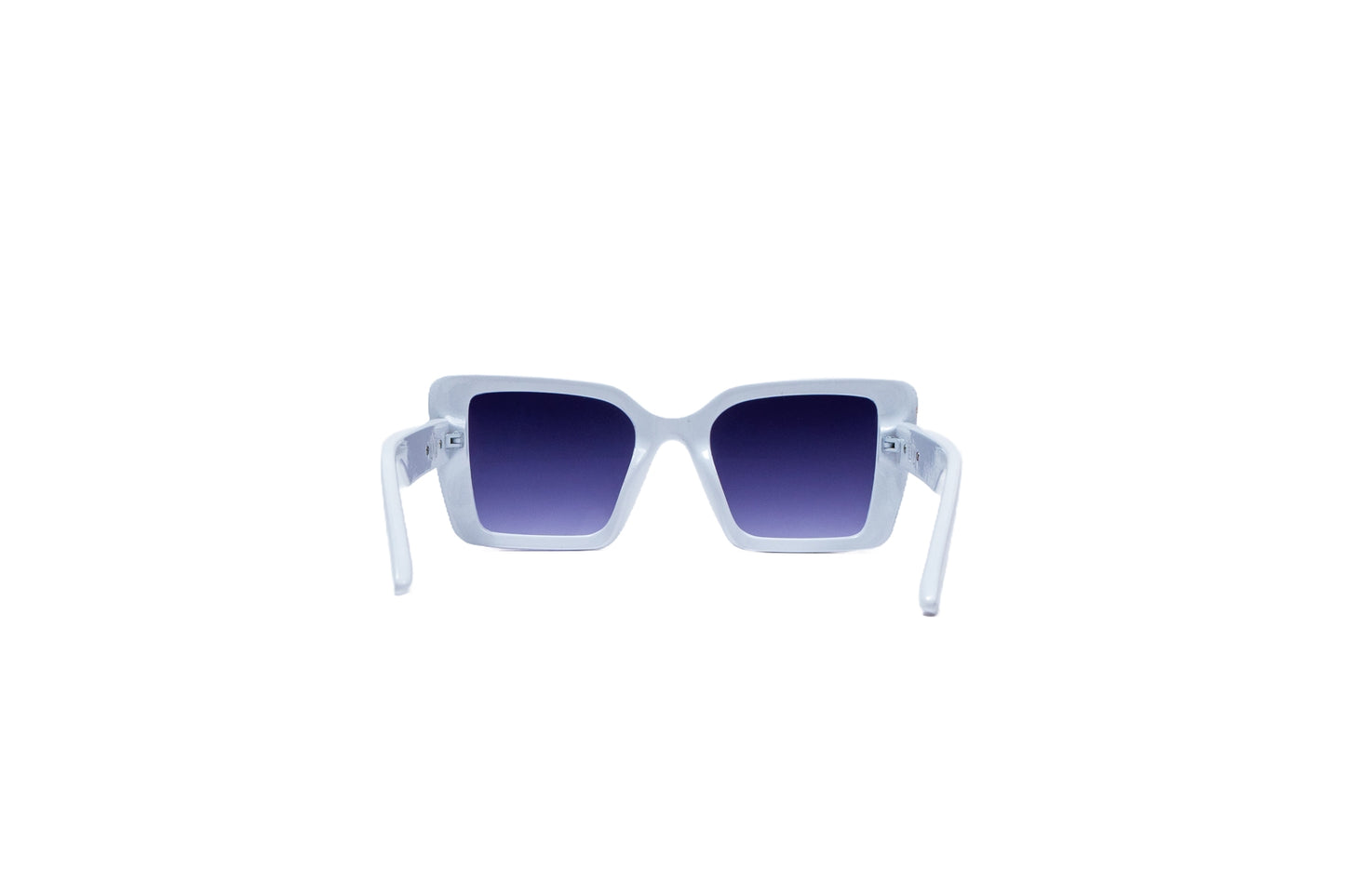 Q104d. Premium sunglass UV400 Retina protected cooling glass