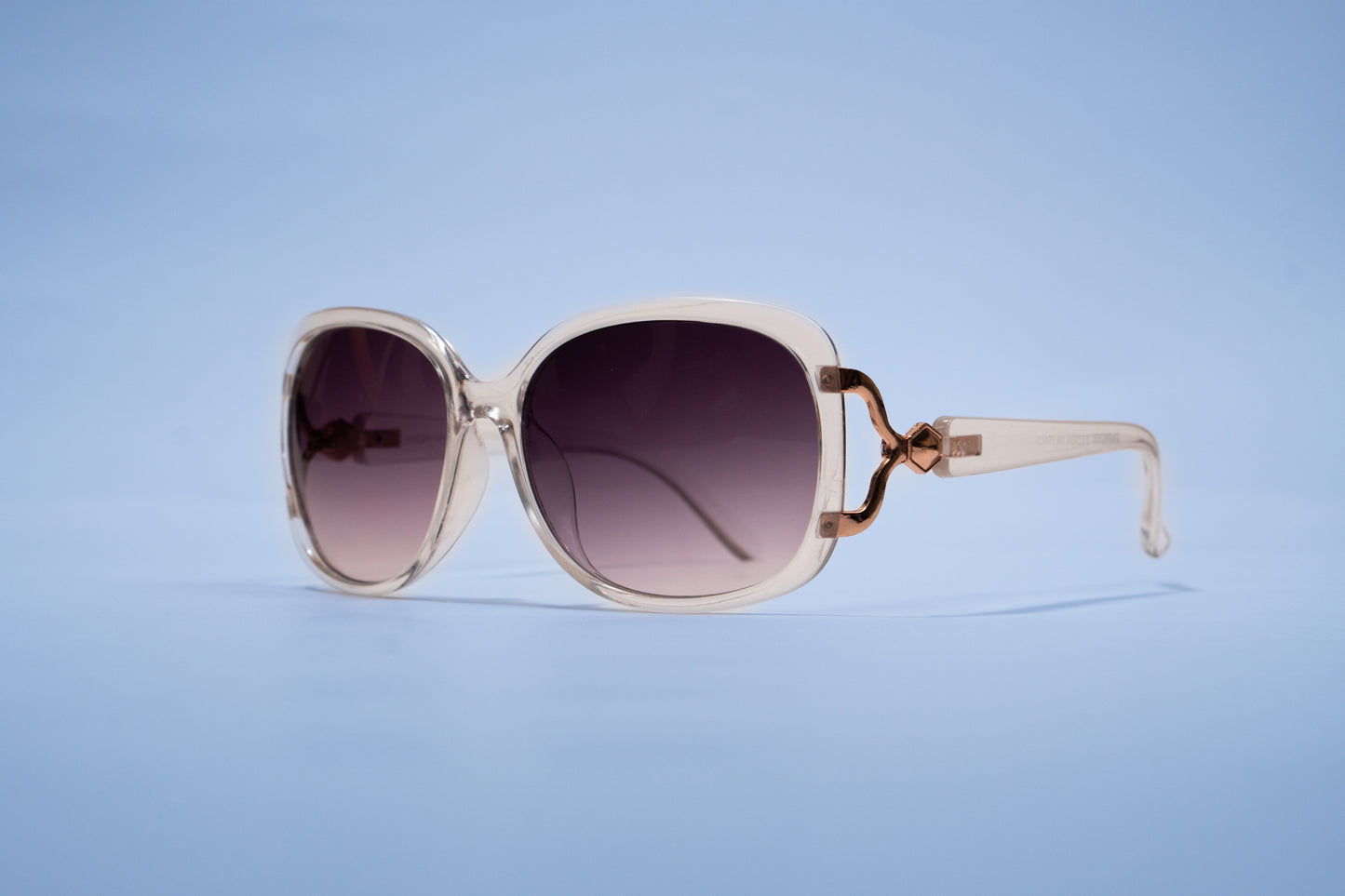 553. Butterfly Primium white Celebrity UV400 Retina protected cooling glass