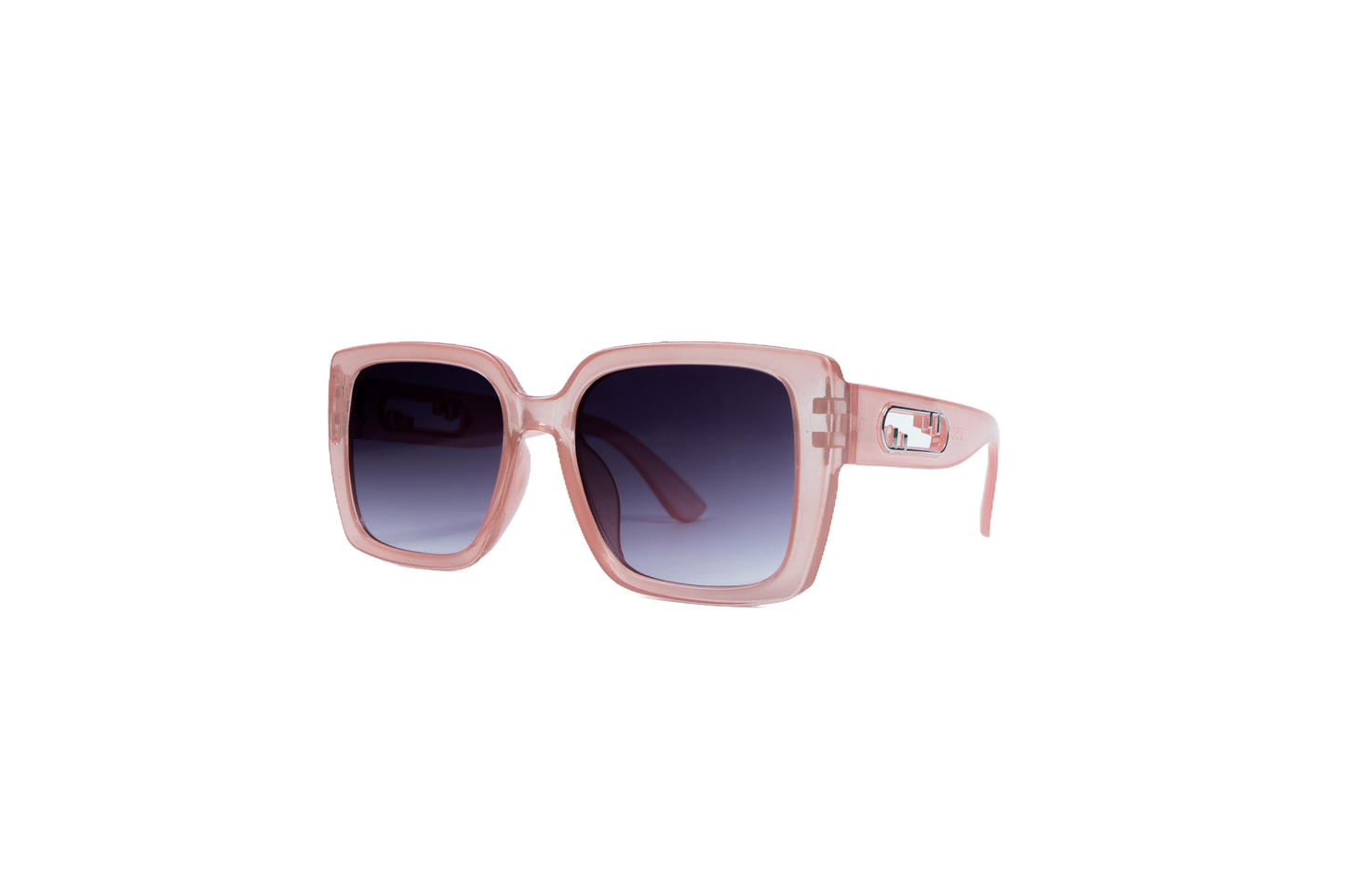 Q32A. Celebrity sunglasses UV400 Retina protected cooling glass
