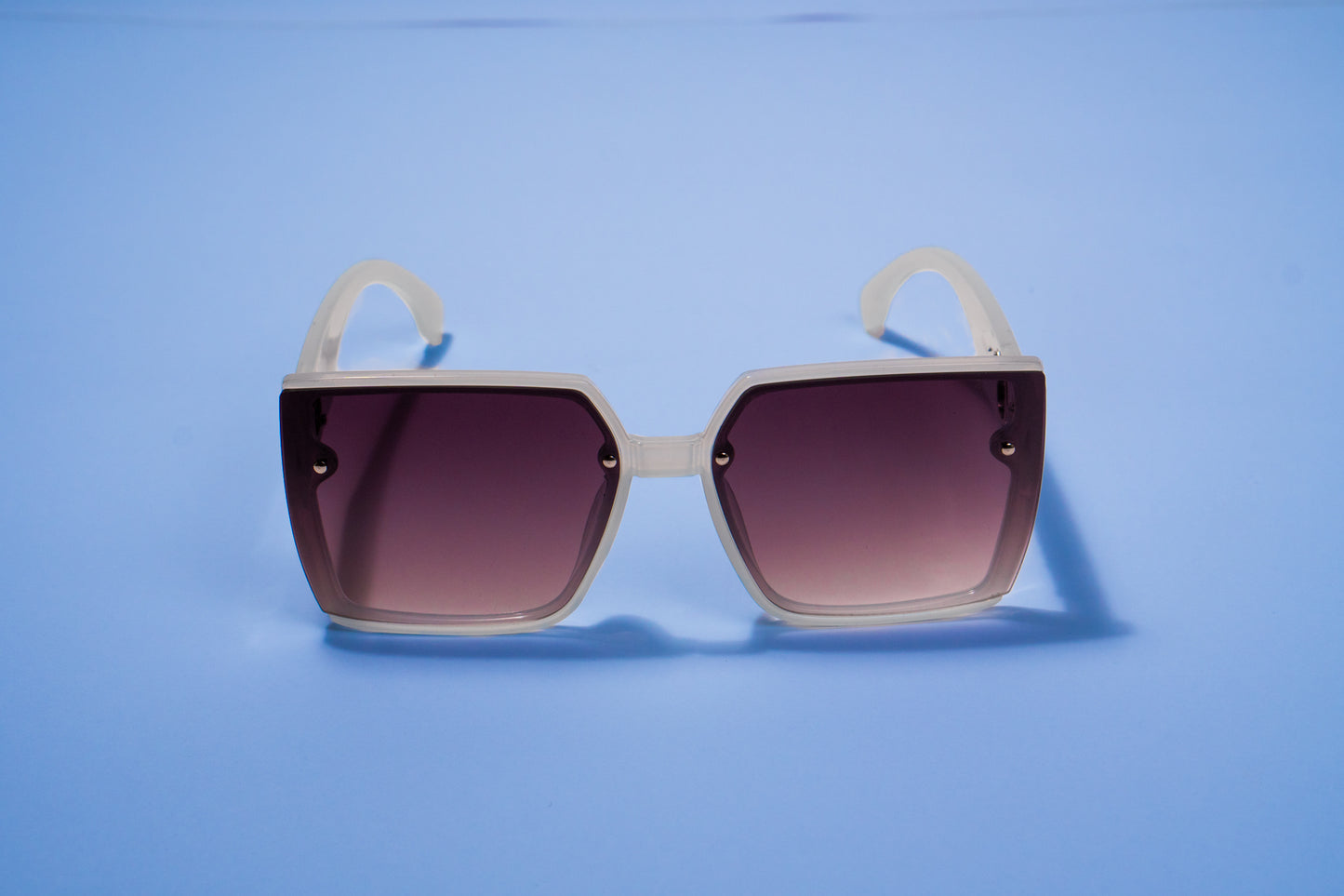 495. Square marron Celebrity UV400 Retina protected cooling glass