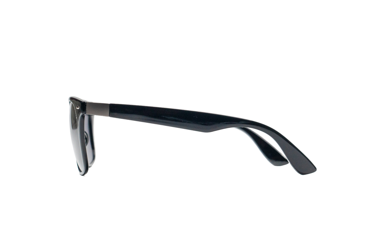 Q69. Men’s glossy black Polarised Sunglasses, UV400 Retina Protection,Cooling Shield