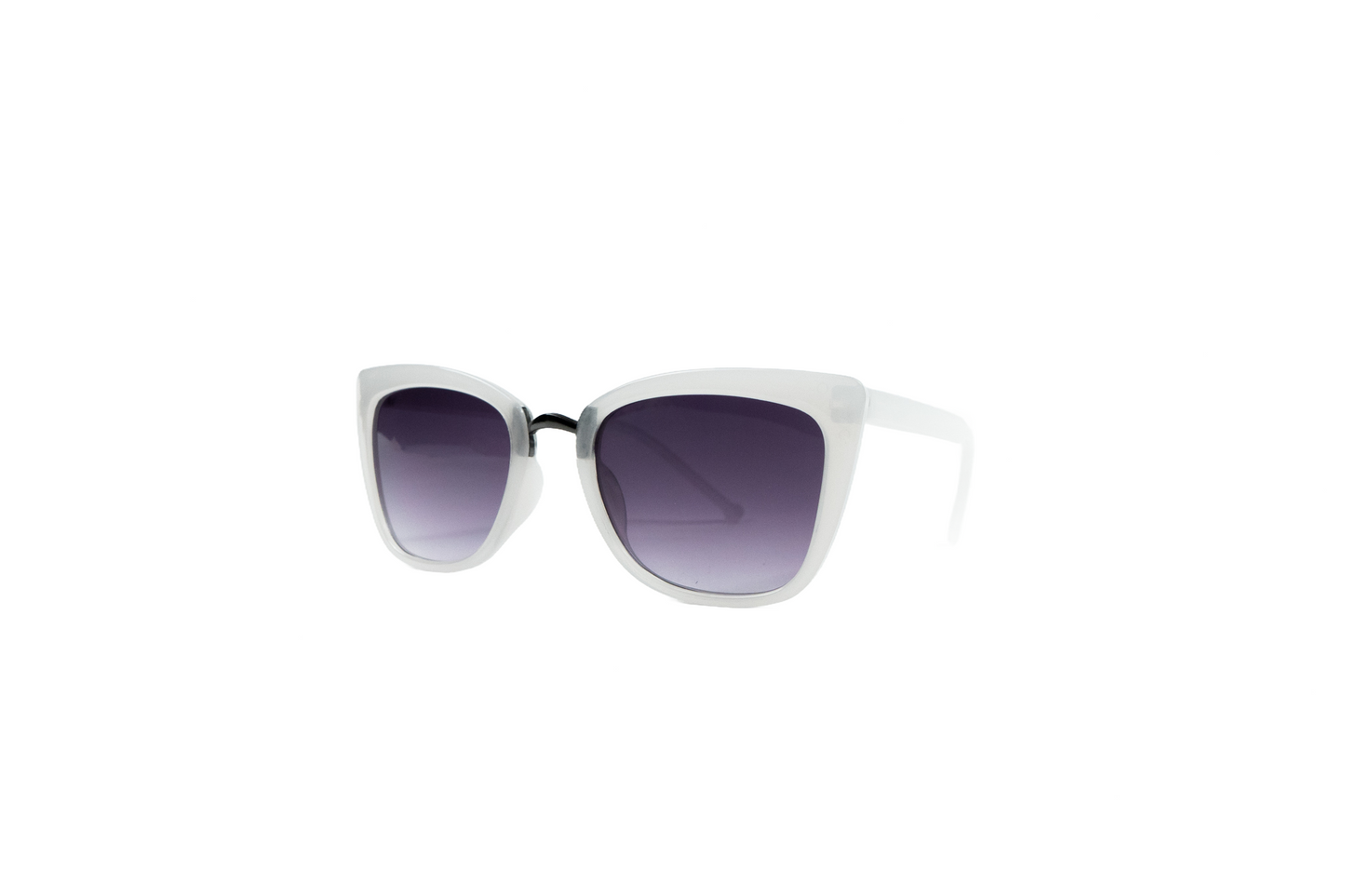 Q144d. Celebrity sunglasses UV400 Retina protected cooling glass