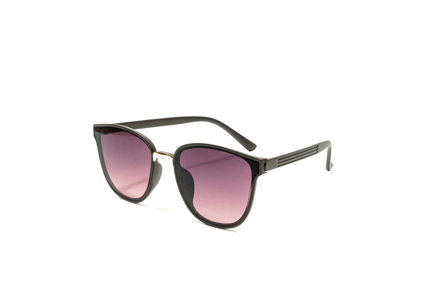 21. Celebrity stylish sunglasses UV400 Retina protected cooling glass