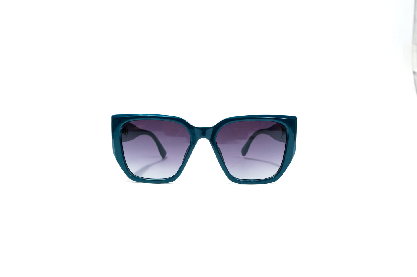 Q300. Exclusive sunglass UV400 Retina protected cooling glass