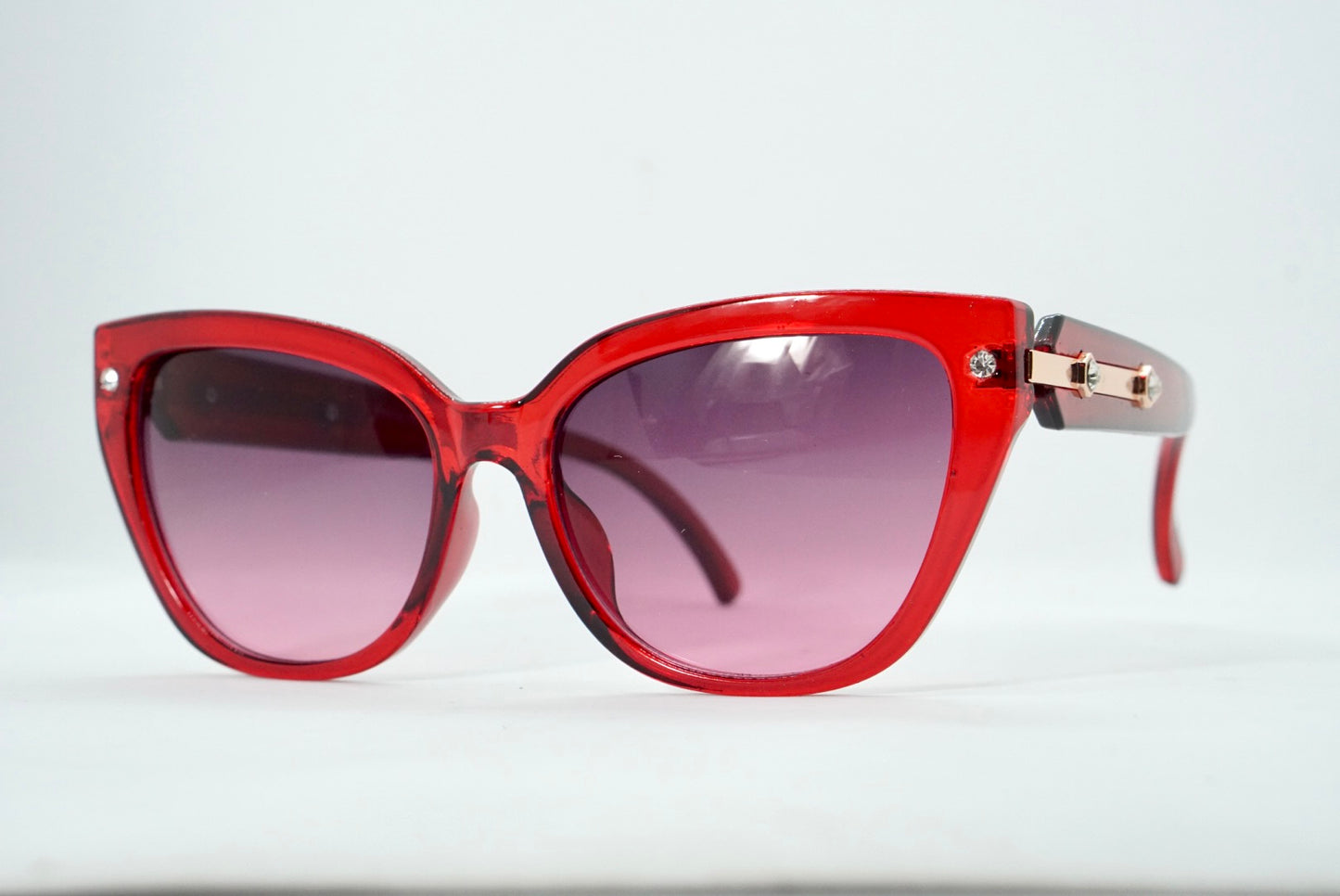 233. Celebrity sunglasses UV400 Retina protected cooling glass