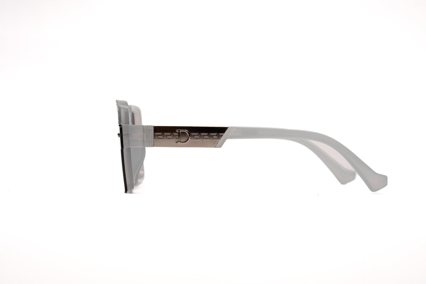 521.Square white Celebrity UV400 Retina protected cooling glass