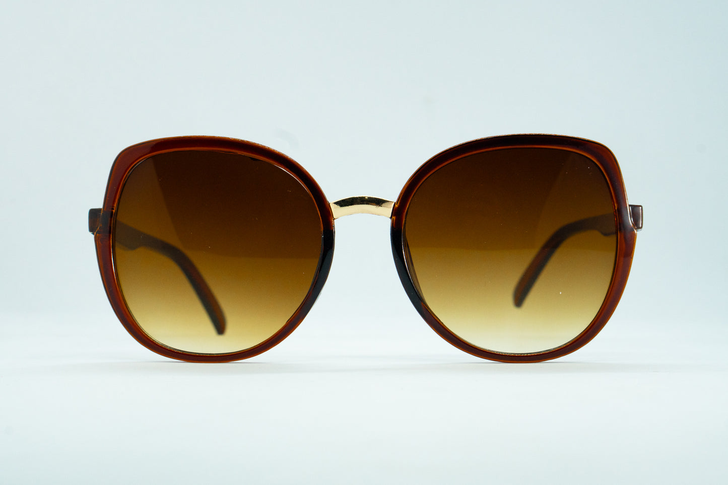 3. Celebrity sunglasses UV400 Retina protected cooling glass