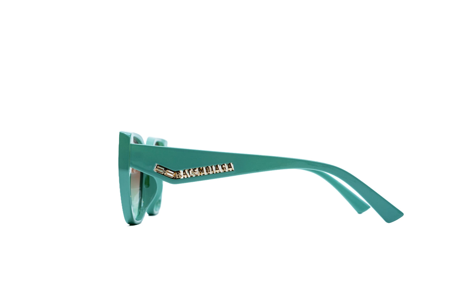 180. Exclusive sunglass UV400 Retina protected cooling glass