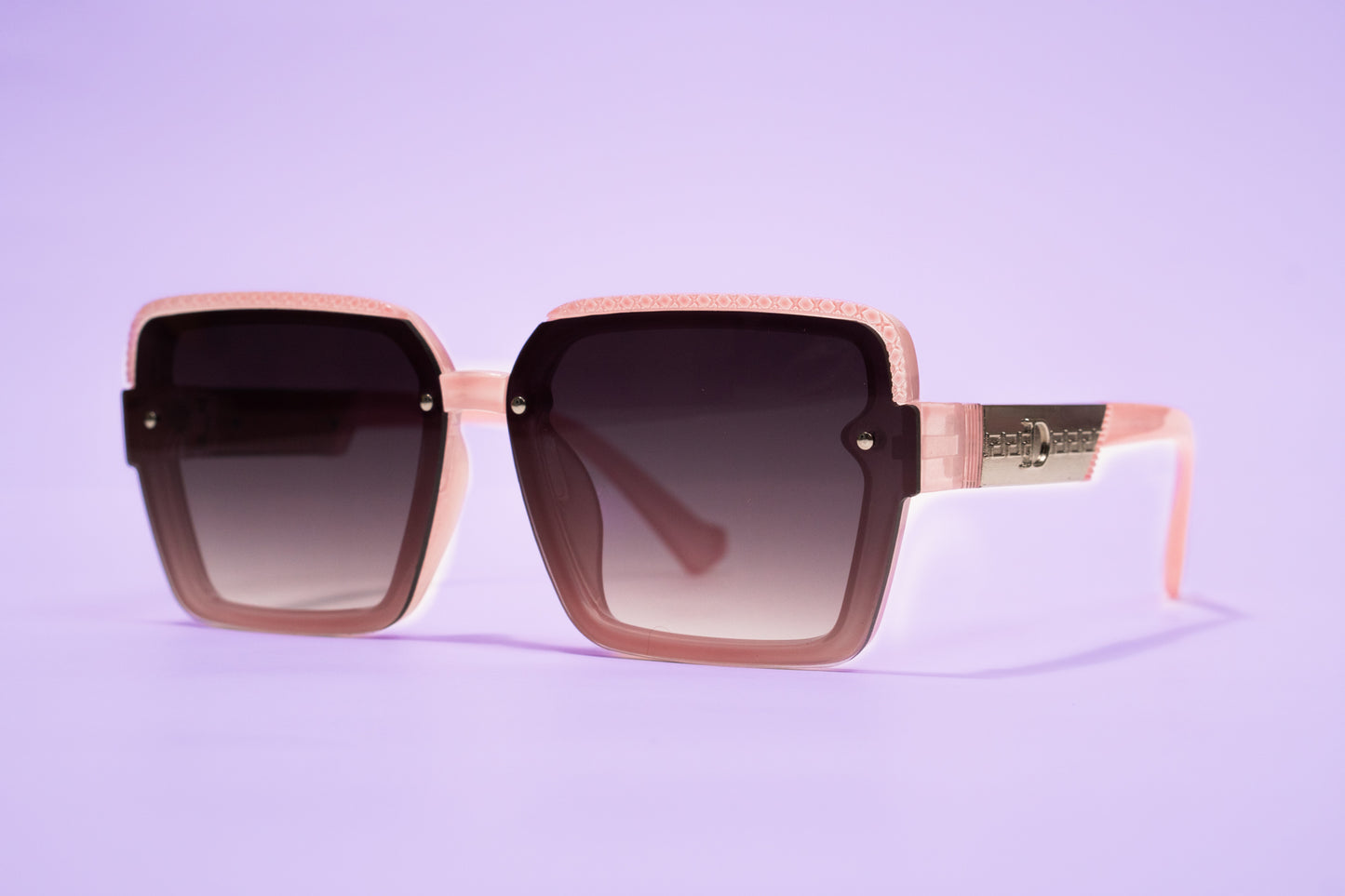 515.Square Pink Celebrity UV400 Retina protected cooling glass