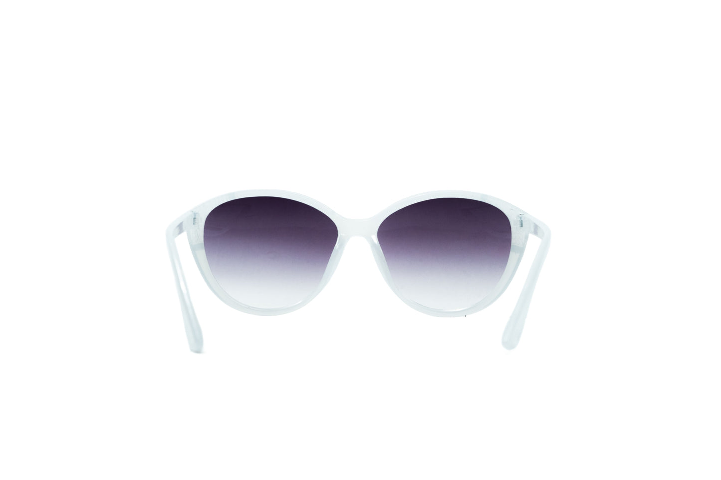 213. Celebrity stylish sunglasses UV400 Retina protected cooling glass
