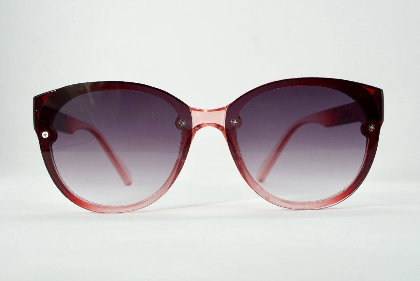 142. Celebrity sunglasses UV400 Retina protected cooling glass