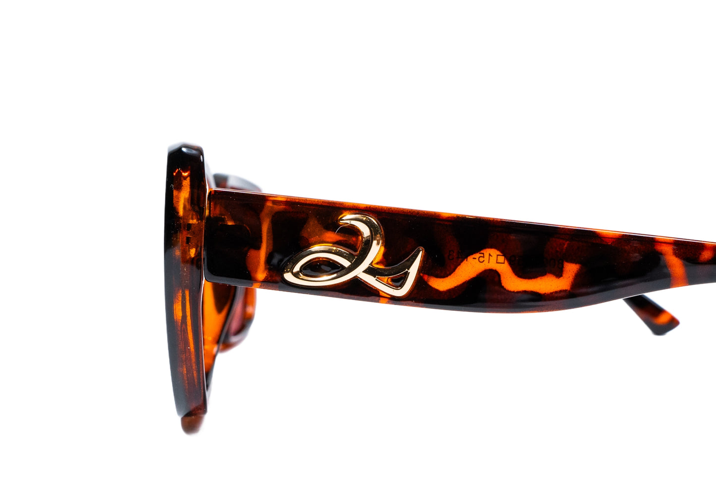 Q102e. Premium sunglass UV400 Retina protected cooling glass