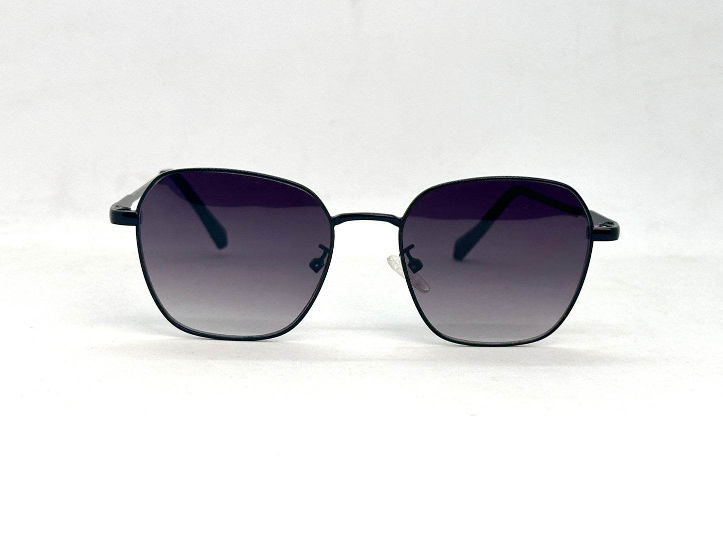 19.Celebrity glass UV400 Retina protected colling glass 10 April