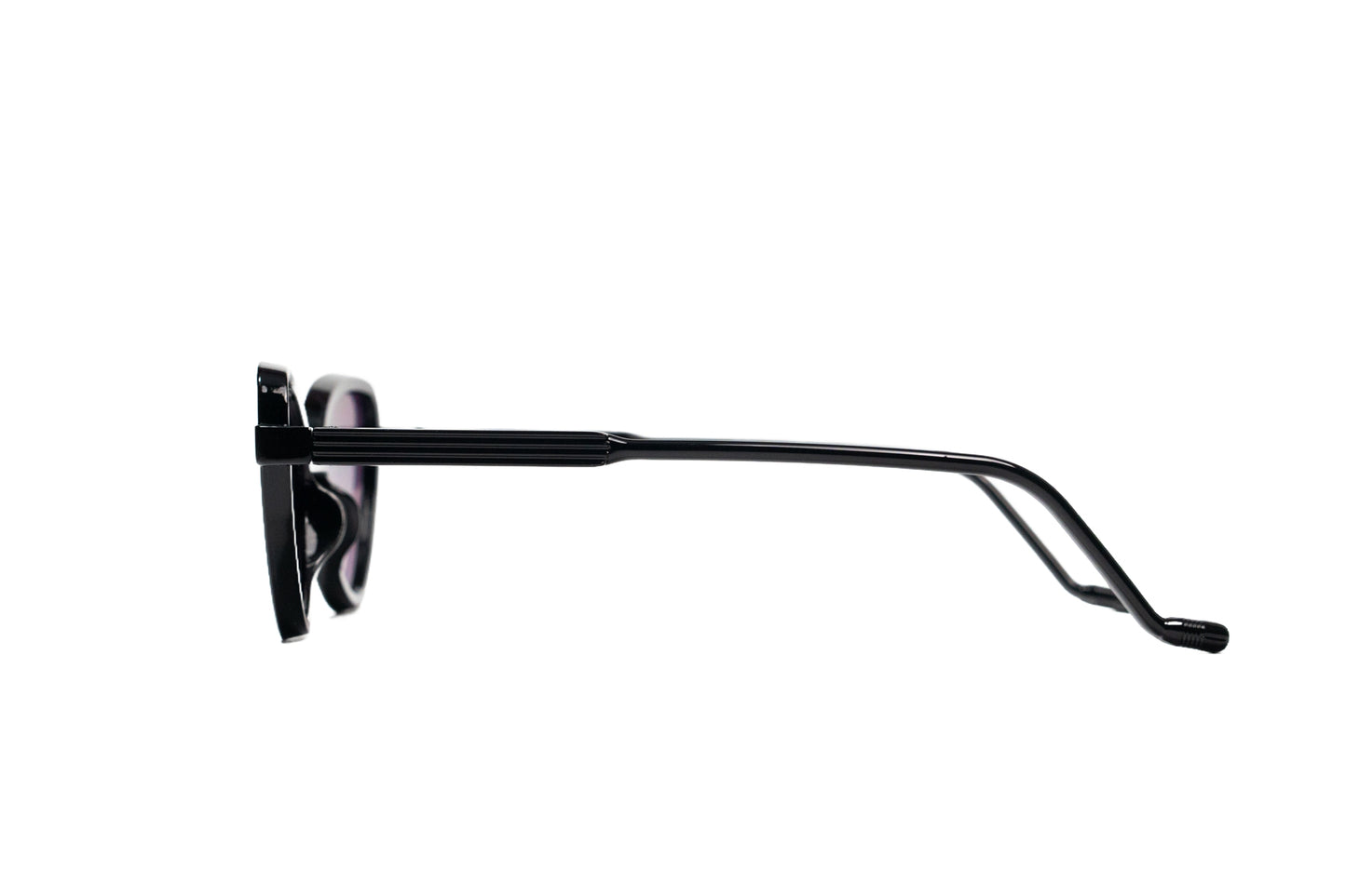 825. Celebrity stylish sunglasses UV400 Retina protected cooling glass