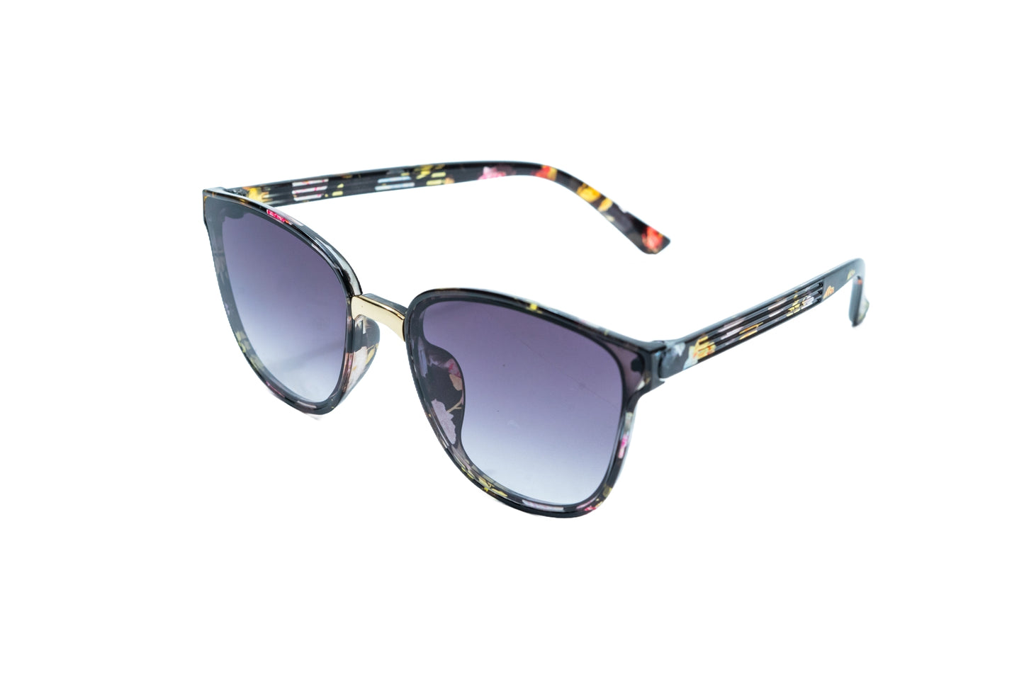 12. Celebrity stylish sunglasses UV400 Retina protected cooling glass