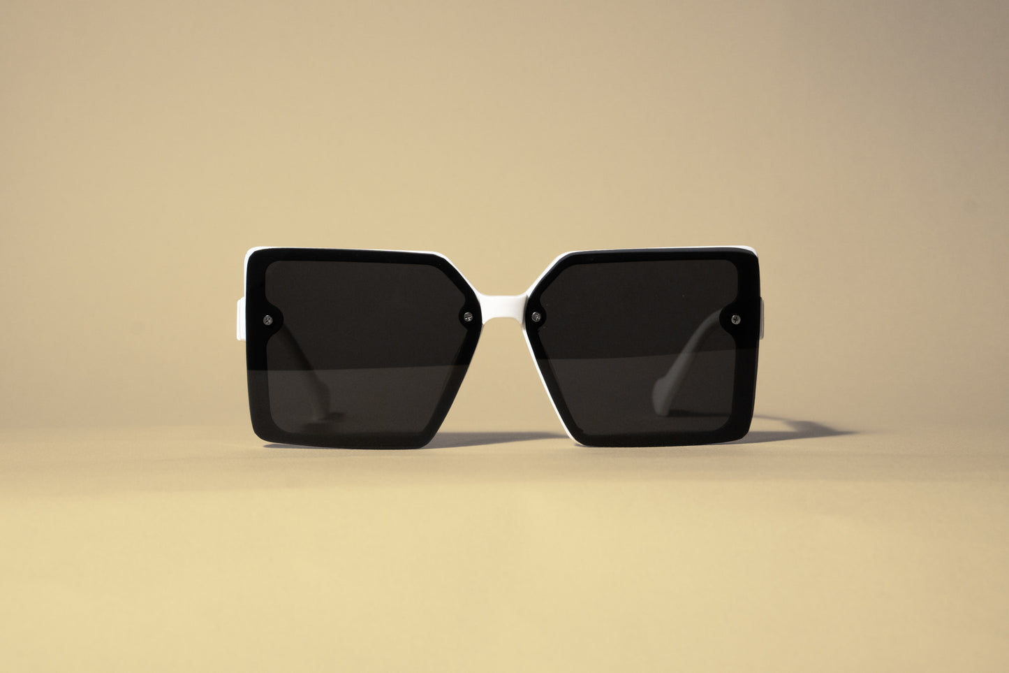 395. Celebrity sunglasses UV400 Retina protected cooling glass