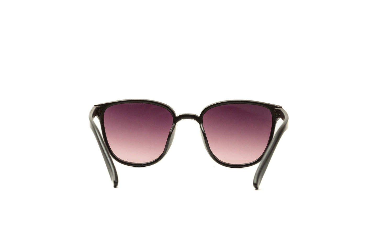 21. Celebrity stylish sunglasses UV400 Retina protected cooling glass