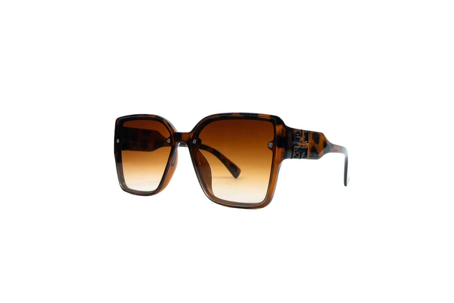 Q59e. Celebrity sunglasses UV400 Retina protected cooling glass