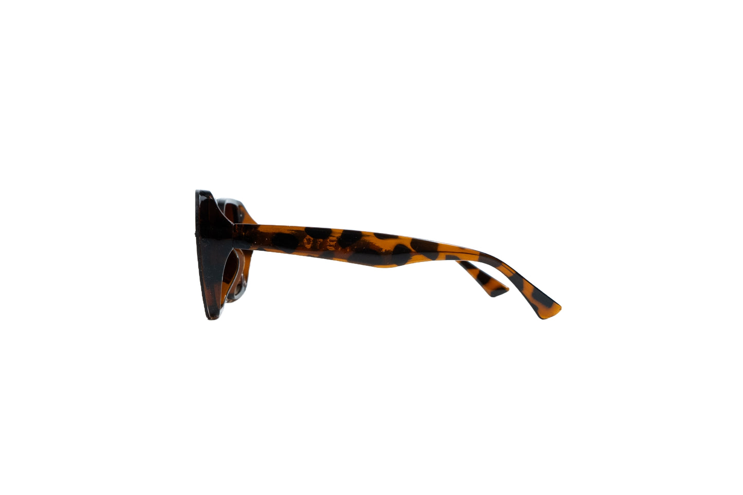 Q68A .Celebrity sunglasses UV400 Retina protected cooling glass