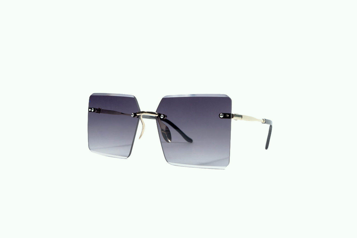 Q73d.Celebrity sunglasses UV400 Retina protected cooling glass
